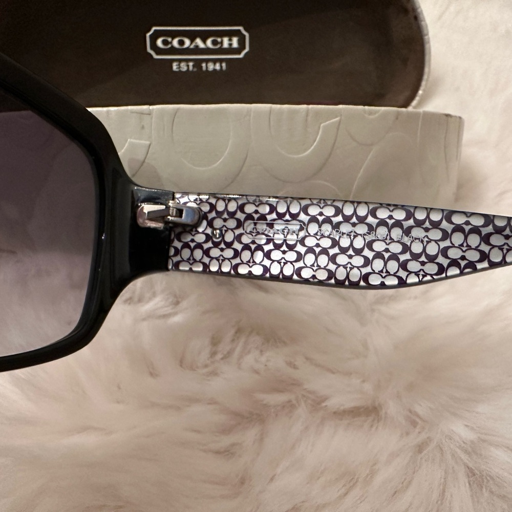Coach Signature Scarlet Black Oversized Sunglasses PreLOVED Cond See all pics - Picture 4 of 13